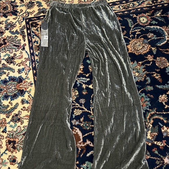 NWT Double D Ranch Velvet Pants in Silvered Sleigh - Picture 9 of 11